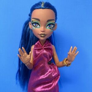 Monster High Cleo de Nile G3 Monster Fest 2022 Doll Mattel Fashion Collectible